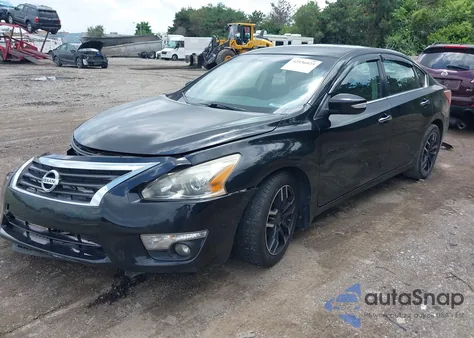 2013 Nissan Altima 2.5 Sv z USA, uszkodzony, nr VIN 1N4AL3AP5DN509296